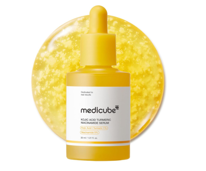 Anúncio: MEDICUBE KOJIC ACID TURMERIC 1% NIACINAMIDE 5% 30ML