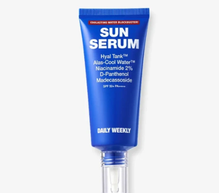 Anúncio: DAILYWEEKLY COOLASTING WATER BLOCKBUSTER SUN SERUM